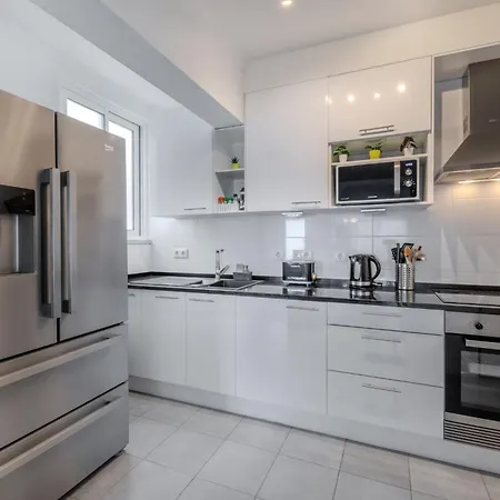 Apartment Quinta Do Romao By Interhome Quarteira